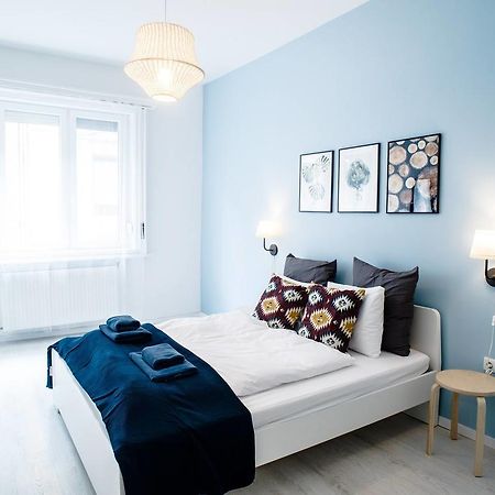 Central New Home With 3 Bedrooms, A/C And Balcony Budapeşte Dış mekan fotoğraf