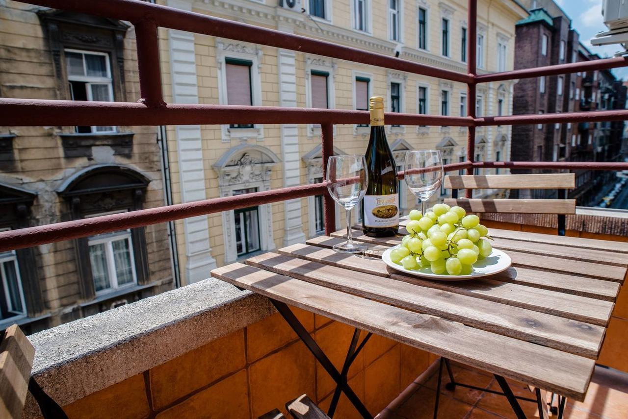 Central New Home With 3 Bedrooms, A/C And Balcony Budapeşte Dış mekan fotoğraf